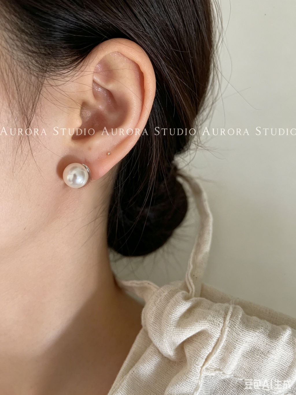 10mm Swarovski Crystal Pearl Stud Earrings in 925 Sterling Silver