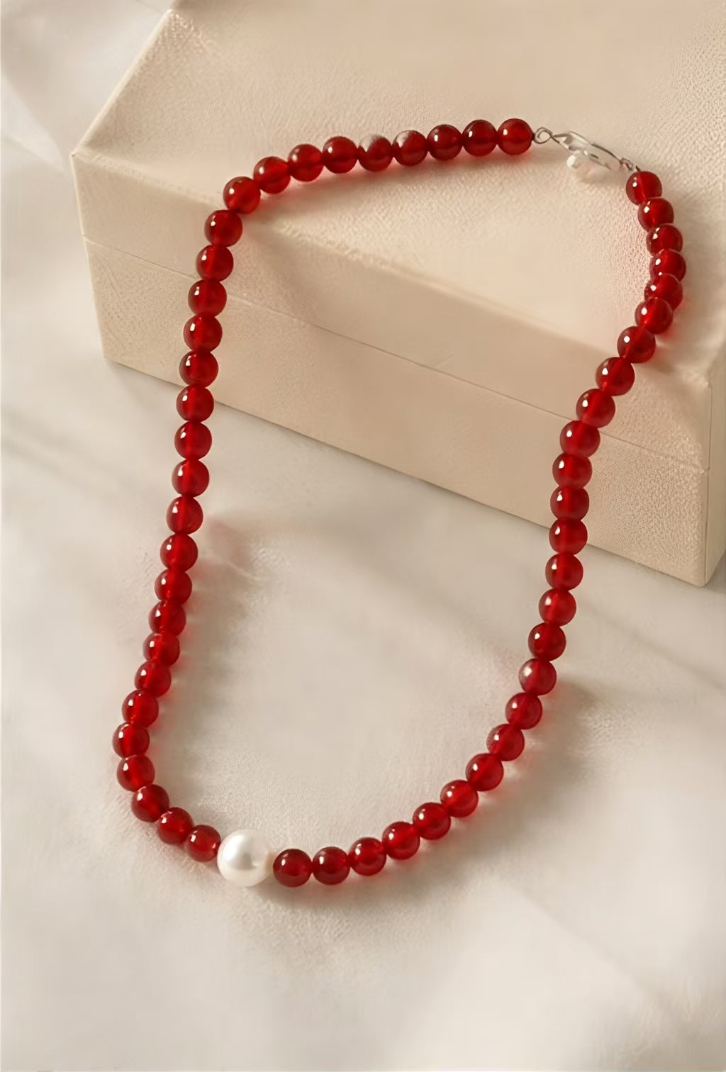 Red Agate Beaded Choker with Near-Round Baroque Pearl