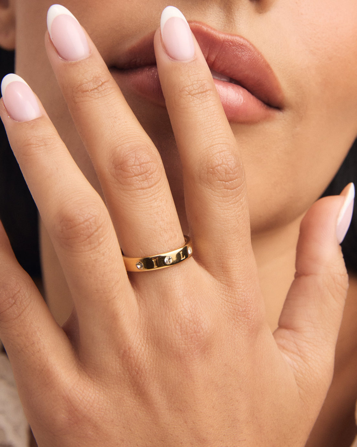 Mina Initial Ring