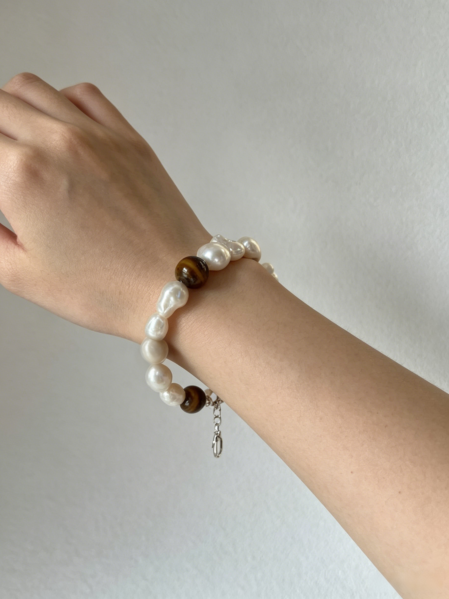 Vintage Amber Tone Baroque Pearl Bracelet