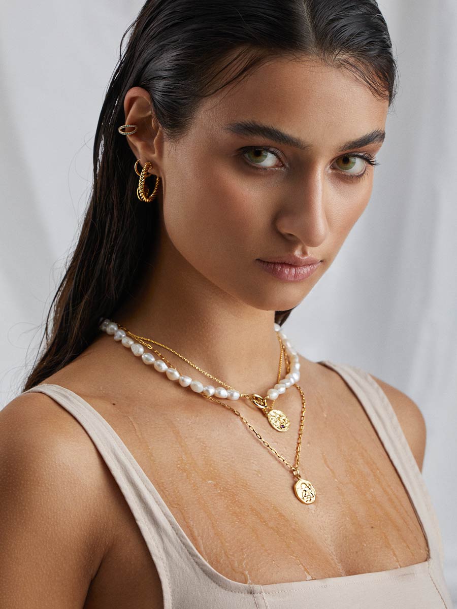 Pearls OT chain