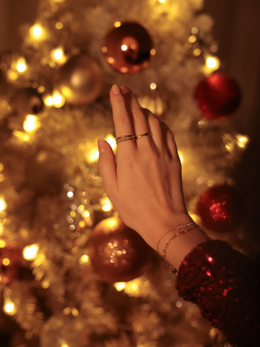 Modern Curve Ring