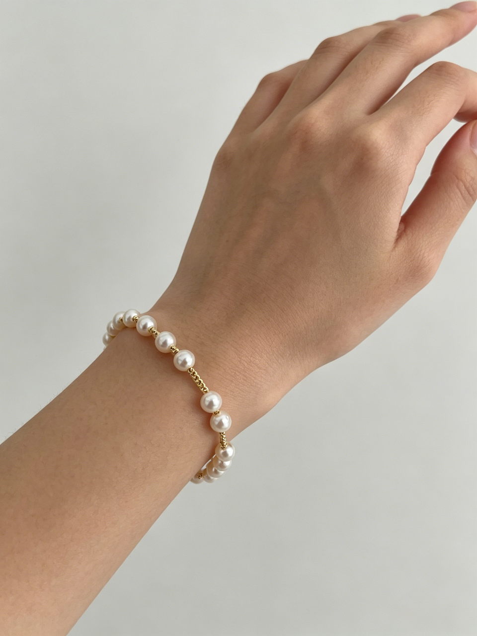 Swarovski Pearl & Gold Bar Accent Bracelet