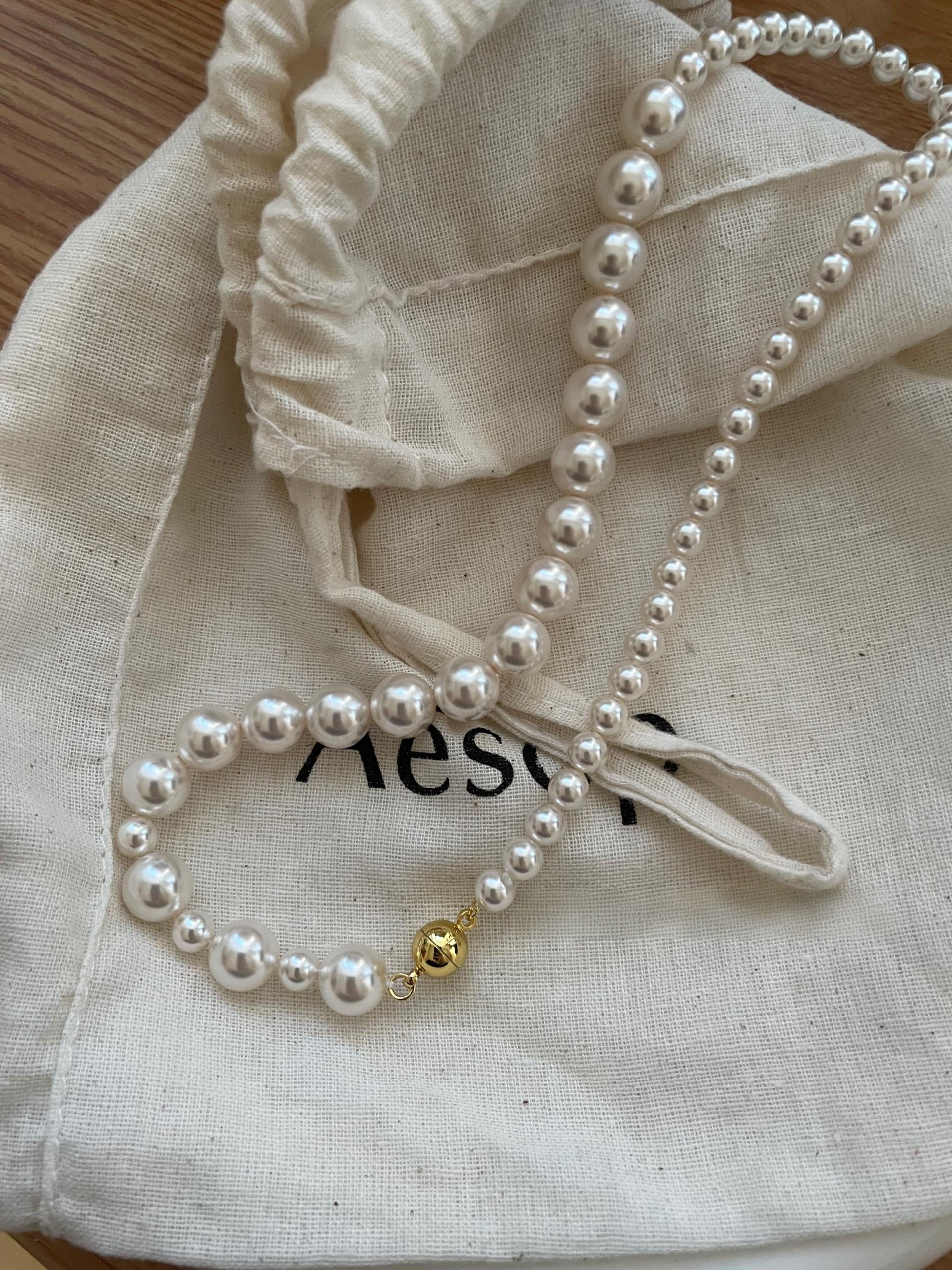 Magnetic Pearl Necklace for Women