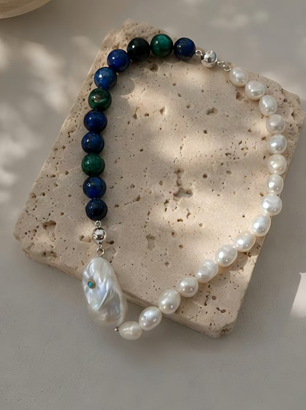 Turquoise & Natural White Pearl Contrast Necklace